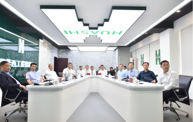 蔣錫培拜會(huì)四川華西集團(tuán)黨委書(shū)記、董事長(zhǎng)楊斌